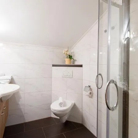 Biohof Maurachgut Farm stay